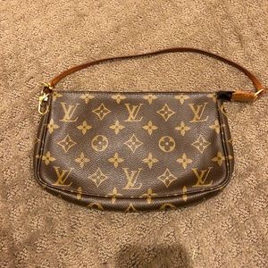 Louis Vuitton small accessory pouch